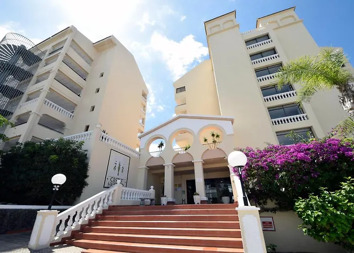Peaceful & Bright Loft, Heated Pool, Netflix, Free Wifi & Parking, Tennis
